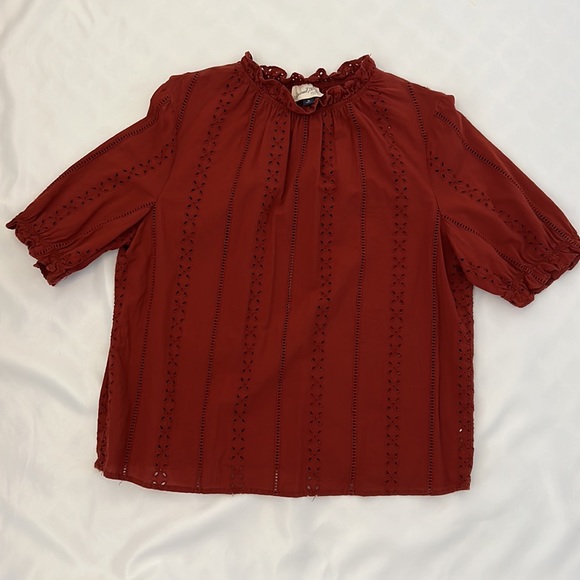 Eyelet Blouse - Picture 4 of 4